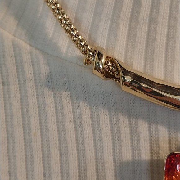 2956 Two Necklace with Earrings Lot - Picture 9 of 12